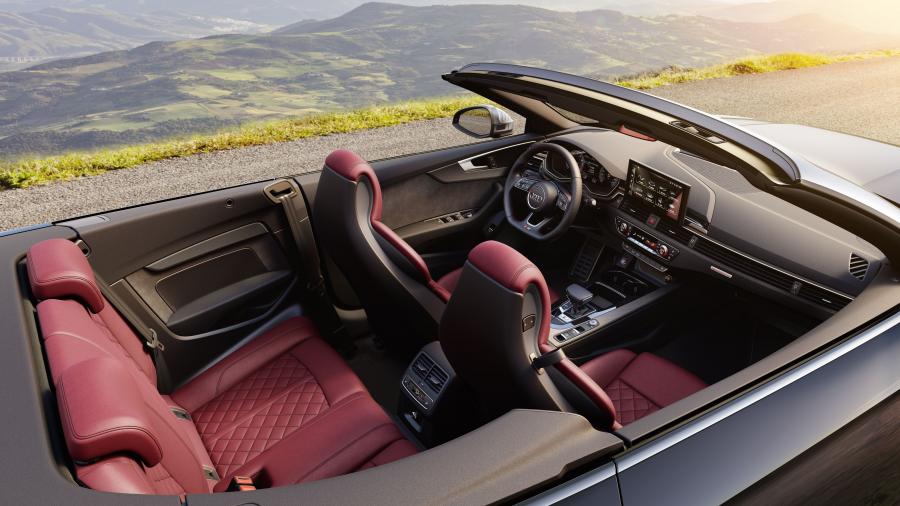 Интерьер Audi S5 Cabriolet TFSI 2020 года  (WW) (фото 17 из 19)